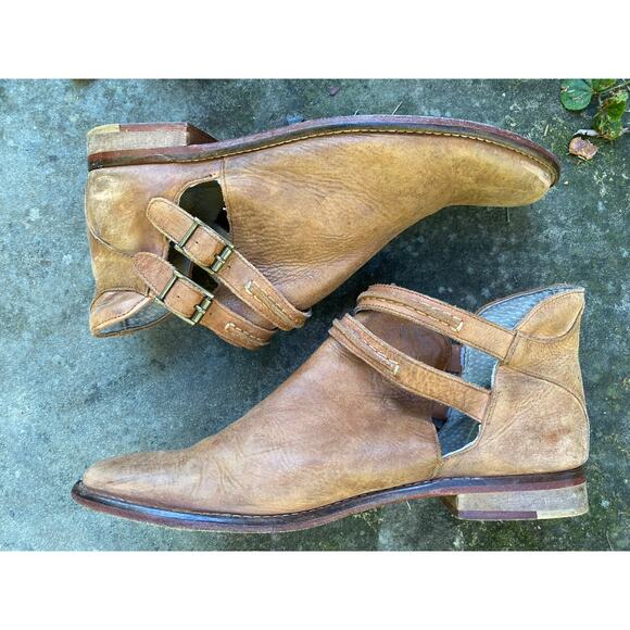Free People Women's Size 39 US 8.5 US Brown Leather Ankle Straps Booties - Picture 8 of 13